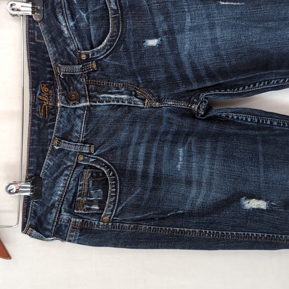 Silver Jeans Eden Bootcut Darkwash Distressed Midrise Size 28/33 - Picture 2 of 6